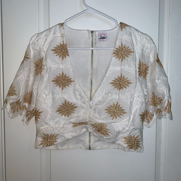 Selfie Leslie White Lace and Gold Glitter Embroidered Crop Top - Picture 2 of 9
